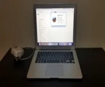 Macbook Air 13.3 inch (Mid 2012)