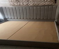 سرير شبة جديد استعمل بسيط للبيع العاجل خروج للسفر