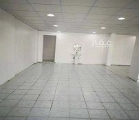 محل للإيجار في شارع الخليفة المأمون ، حي بدر ، الرياض