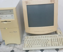 كمبيوتر HP BRIO مع ملحقاته مستعمل لهواة الاصدارات القديمة.