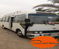 استأجر حافلة تويوتا كوستر في القاهرة: أفضل طريقة لنقل المجموعات براحة وأمان